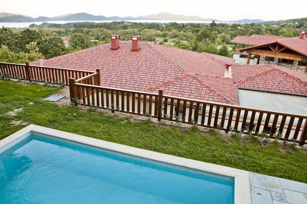 Kazarma Hotel Kalývia Fylaktís Dış mekan fotoğraf