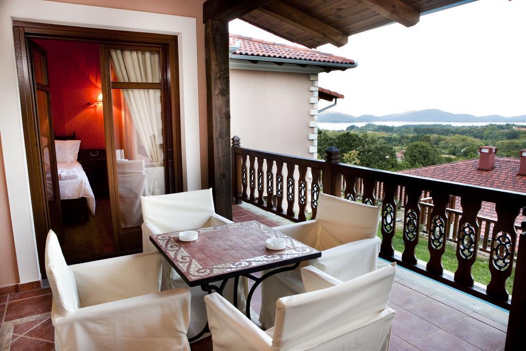 Kazarma Hotel Kalývia Fylaktís Dış mekan fotoğraf